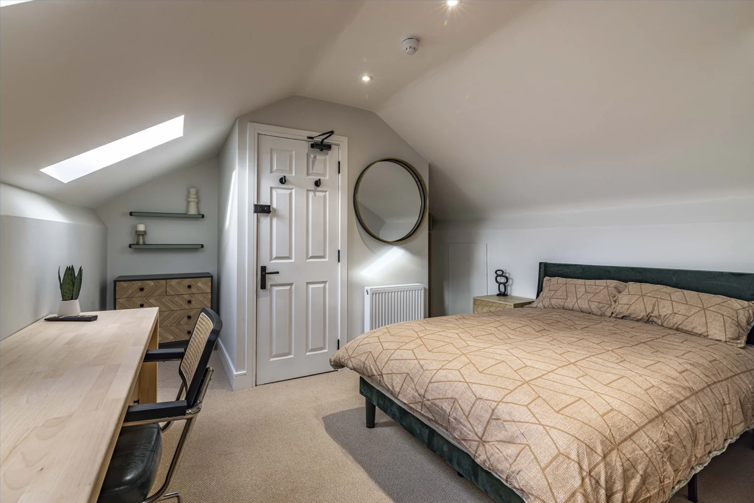 First-Year Survival Guide: Settling into Your Lincoln Digs