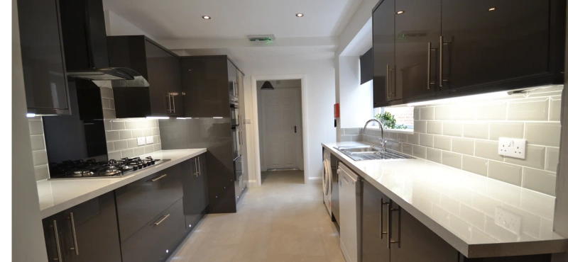 Cranmer Grove - 6 Bedroom modern student property  NG3 4HE - Thumbnail 7