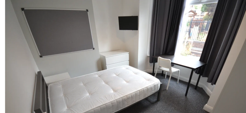 Cranmer Grove - 6 Bedroom modern student property  NG3 4HE - Thumbnail 6