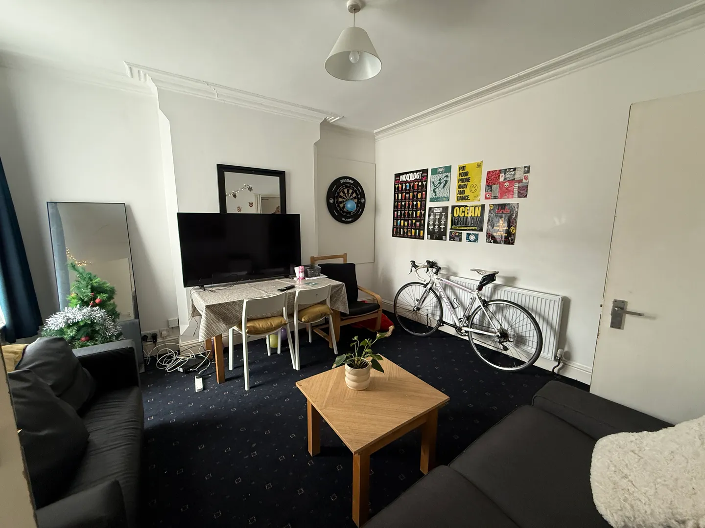 Derby Grove, 5 Bed // 2 Bath NG7 1PE - Image 1