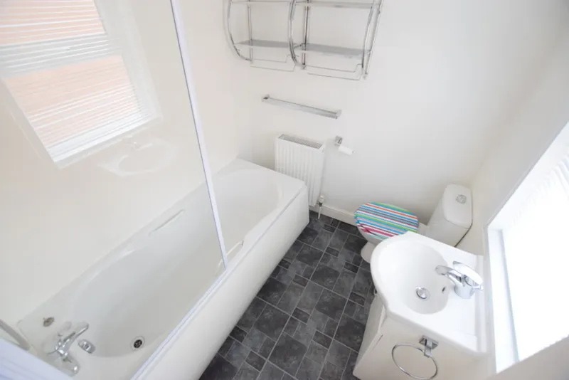 Sausthorpe St // 2 Bed // JULY 2026 - Image 13