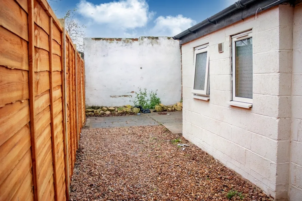 14 St. Andrews - 6 Spare rooms available!! - Image 1