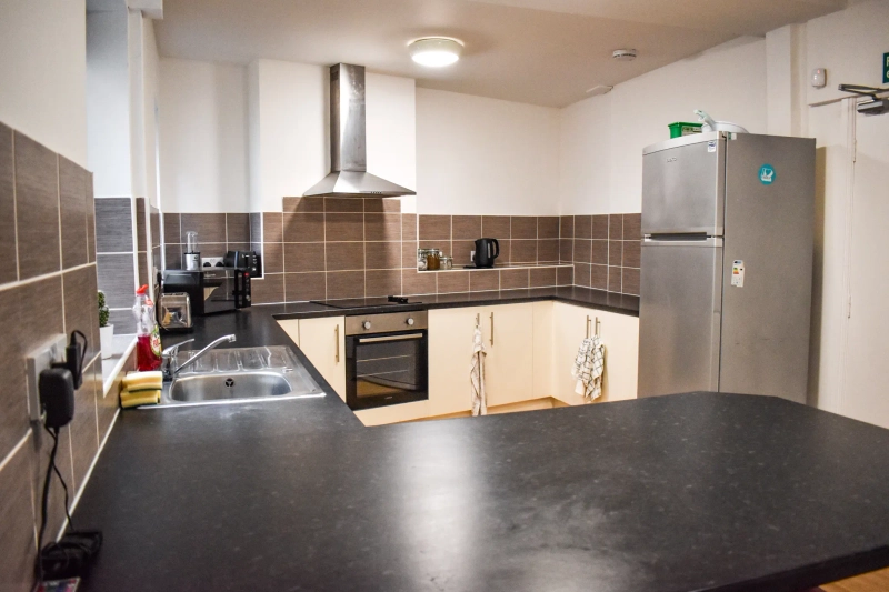 Alexandra Terrace | West End | Bills Inc - Thumbnail 13
