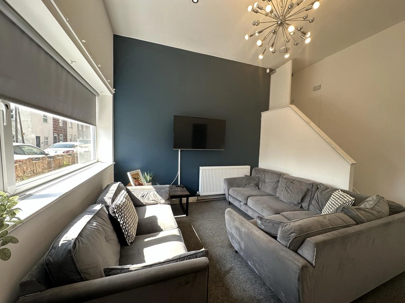 Alexandra Terrace | West End | Bills Inc - Thumbnail 12