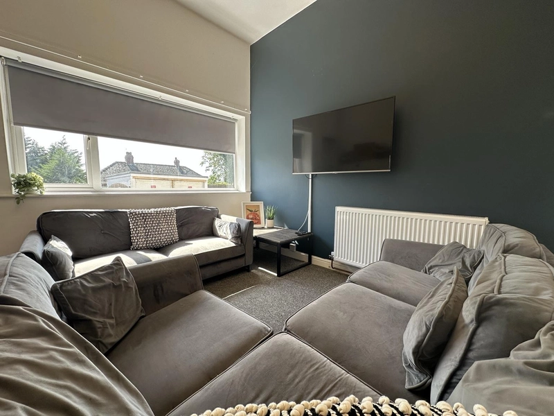 Alexandra Terrace | West End | Bills Inc - Thumbnail 26