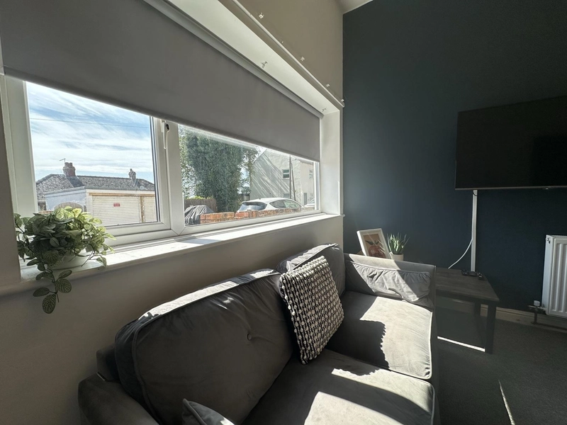 Alexandra Terrace | West End | Bills Inc - Thumbnail 11