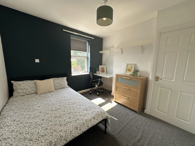 Alexandra Terrace | West End | Bills Inc - Thumbnail 24