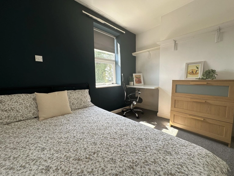 Alexandra Terrace | West End | Bills Inc - Thumbnail 23