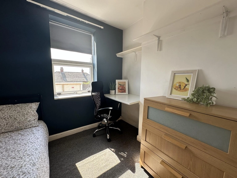 Alexandra Terrace | West End | Bills Inc - Thumbnail 22
