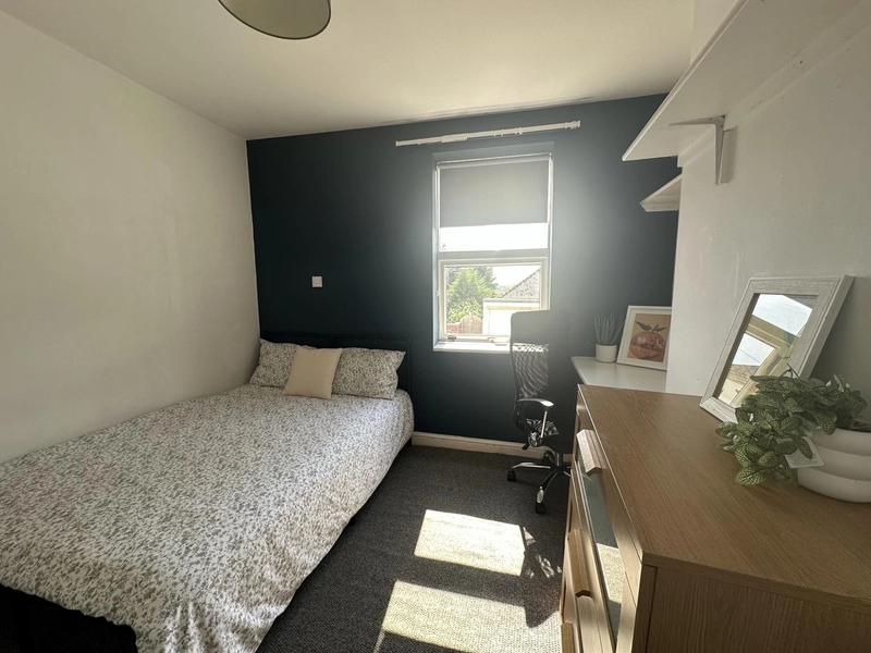 Alexandra Terrace | West End | Bills Inc - Thumbnail 21