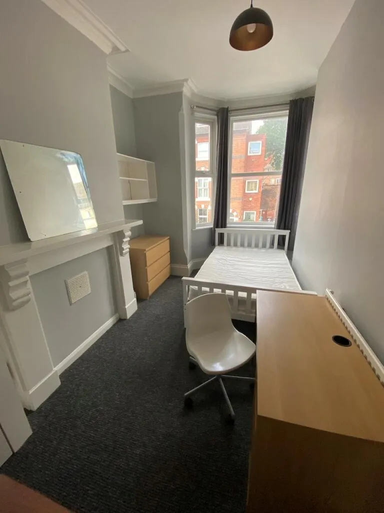 Arthur street , city centre student house - 5 minute walk from NTU , NG7 4DW - Image 1