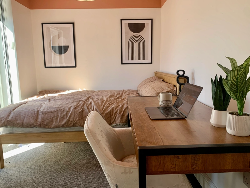 6 Bedroom Student House - Bills Included - Thumbnail 3