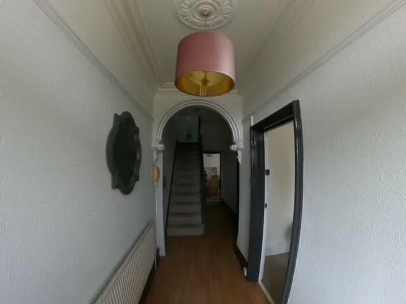 Professional House Share: Woodborough Road - 2 rooms remaining - Thumbnail 8