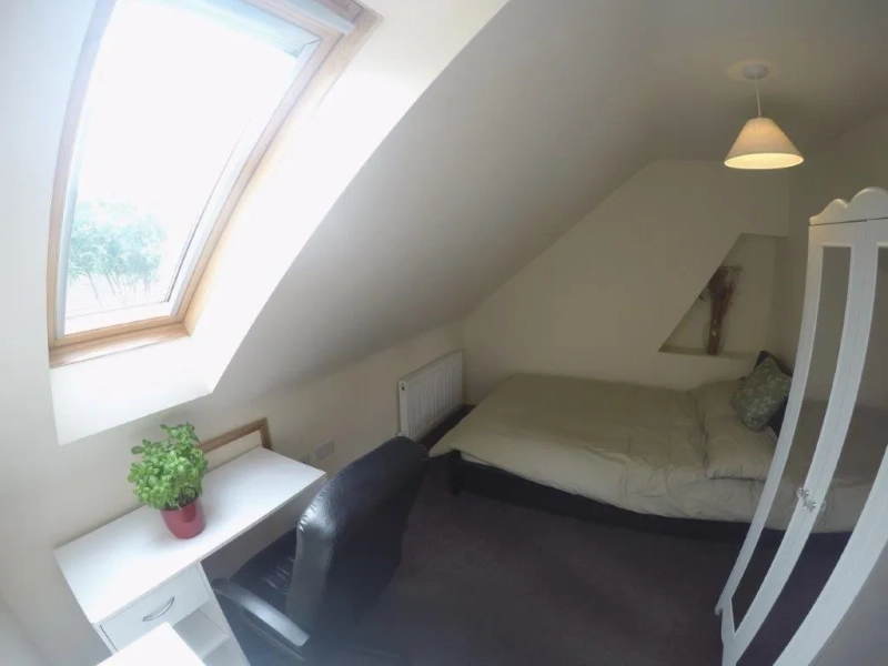 Dunkirk: Beeston Road - 6 bedroom student property - Thumbnail 11