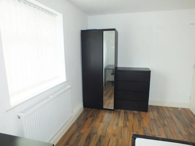 3 bedroom student flat  - Flat 3, Bawas place - Alfreton Road - Thumbnail 6