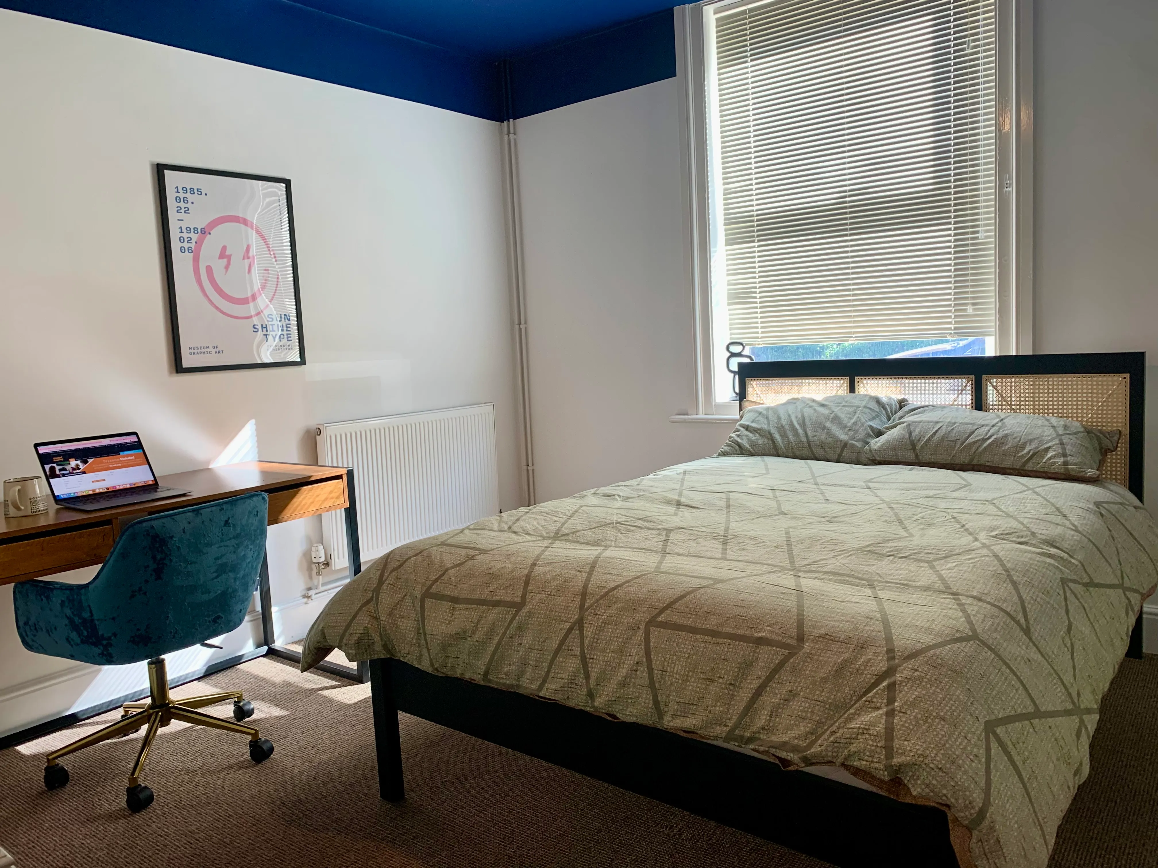 6 Bedroom Student House - Bills Included - Image 1