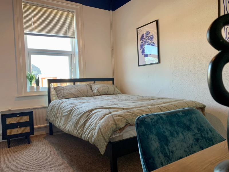 6 Bedroom Student House - Bills Included - Thumbnail 9