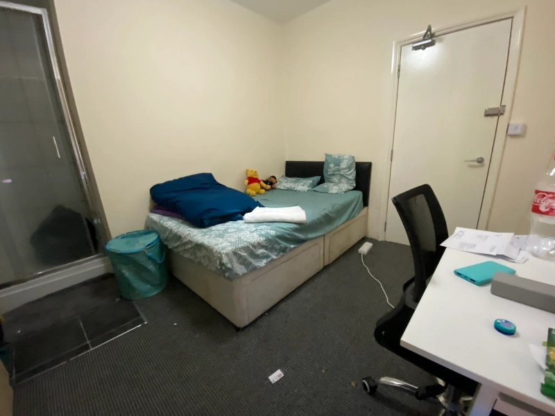 High Street - 3 Bed - All Bills Included - Thumbnail 3