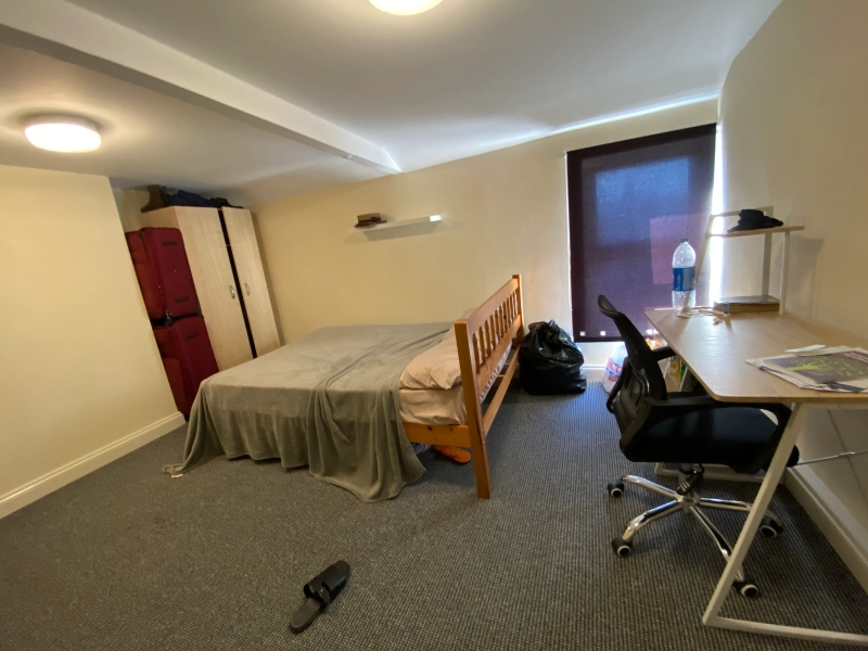 High Street - 3 Bed - All Bills Included - Thumbnail 9