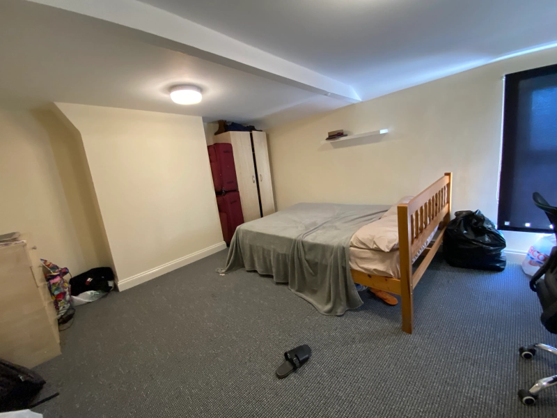 High Street - 3 Bed - All Bills Included - Thumbnail 10