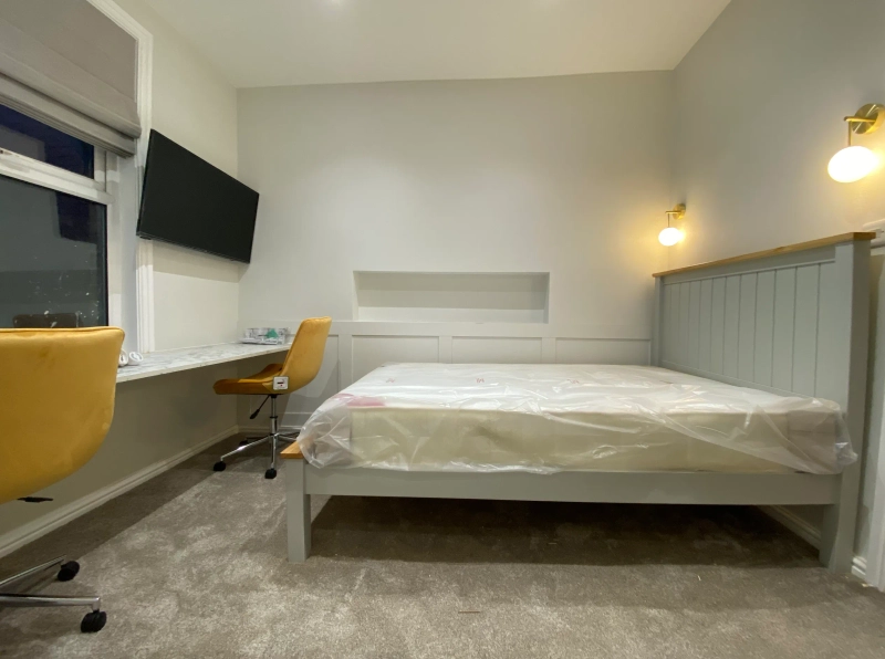 Luxury 1 Bed Student Apartment - Lenton (Flat 3) - Thumbnail 1