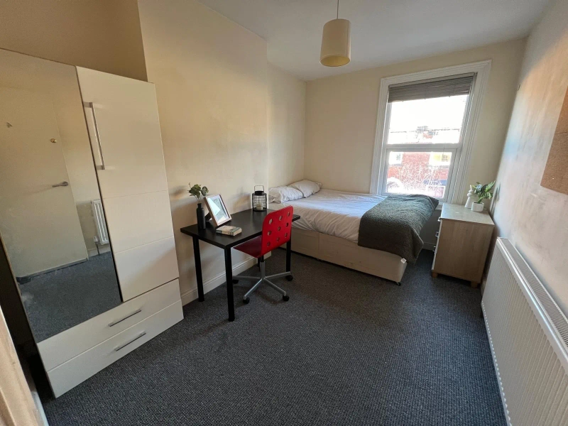 75 Portland Street - 5 Bed - Thumbnail 8