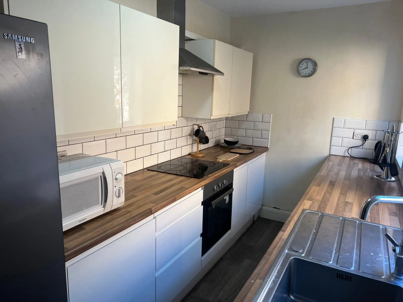 75 Portland Street - 5 Bed - Thumbnail 10