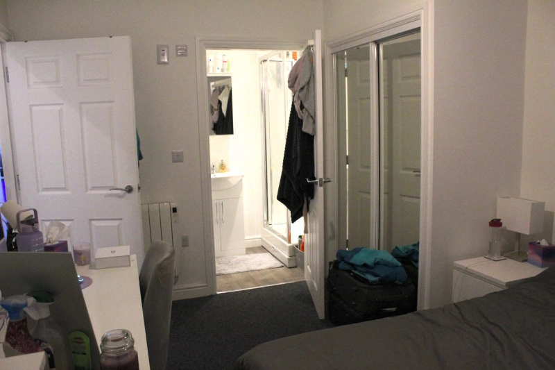 Flat 5, 70 High Street - 1 Bed - Thumbnail 1