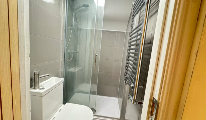 West Parade - 10 BED, LN1 1JT - Thumbnail 11