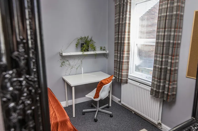Portland St // 3 Bed // AUG 2026 - Image 21