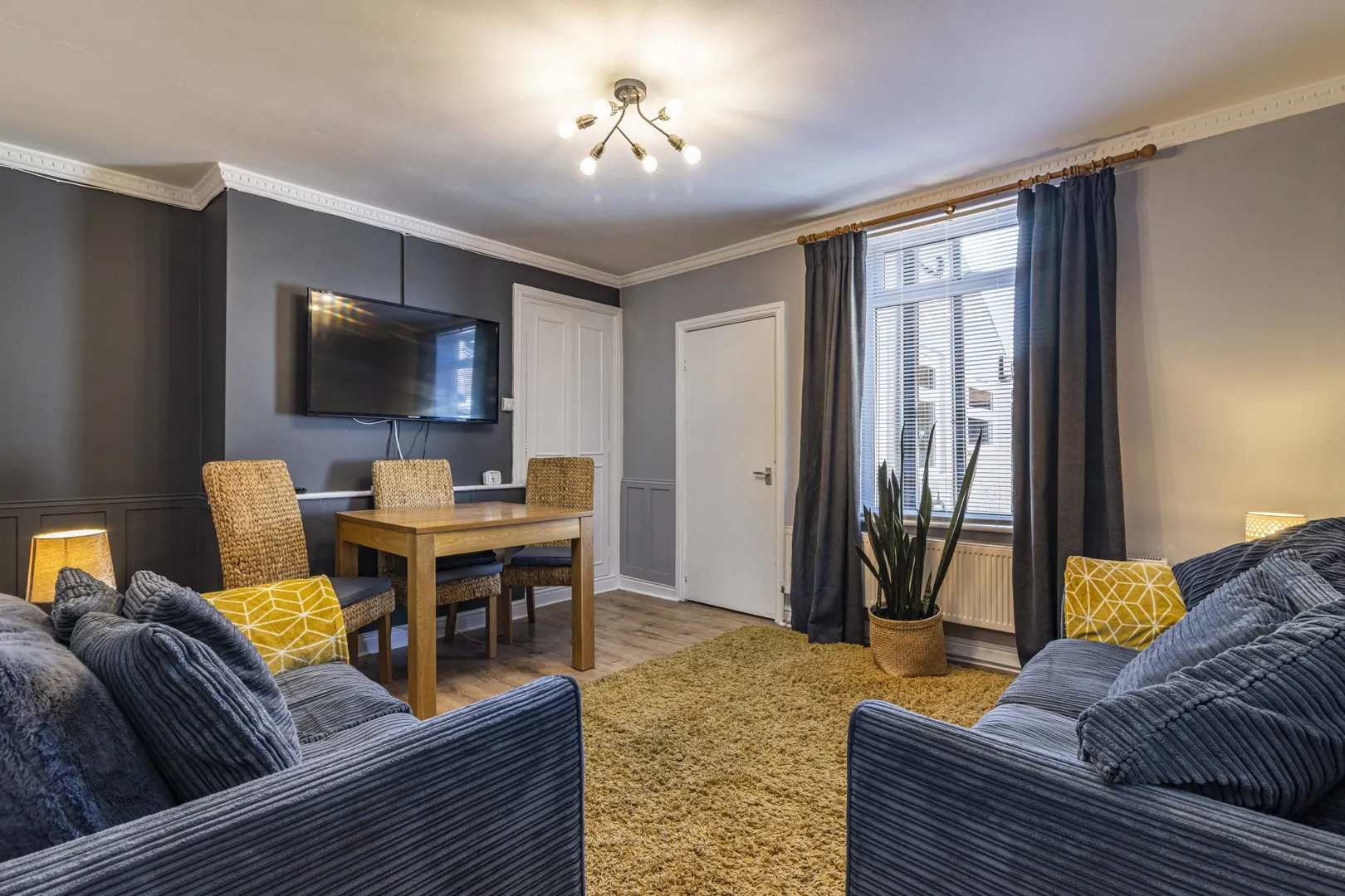 Portland St // 3 Bed // AUG 2026 - Image 1