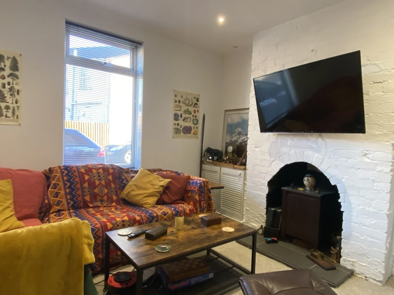 2 Bedroom - Student House - LN5 7UH - Thumbnail 4