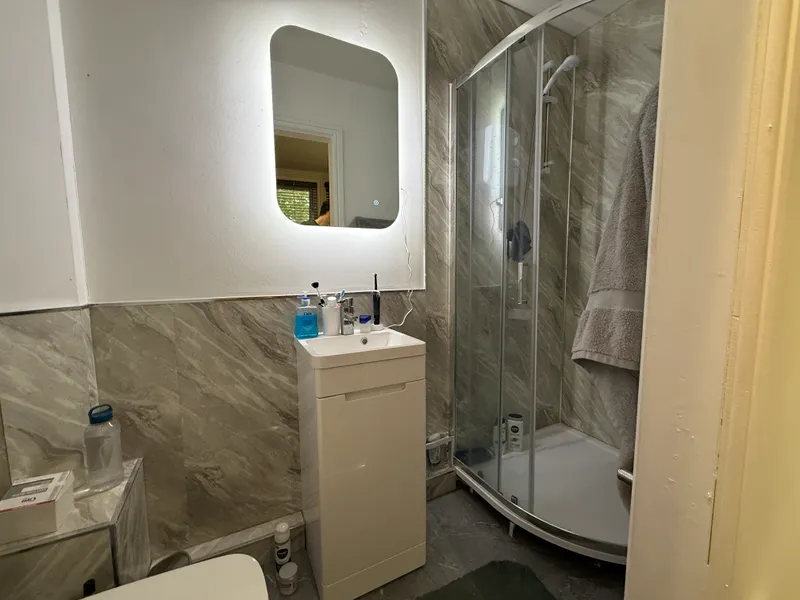 Lenton Boulevard: 5 Bedroom En-suite NG7 2ES - Image 18