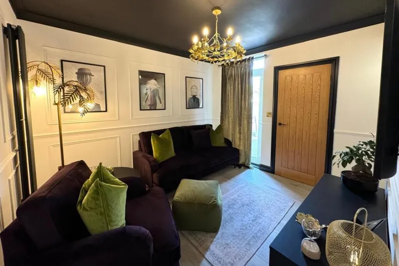 Luxury 1 Bed // Trollope St // AUG 2026 - Image 2