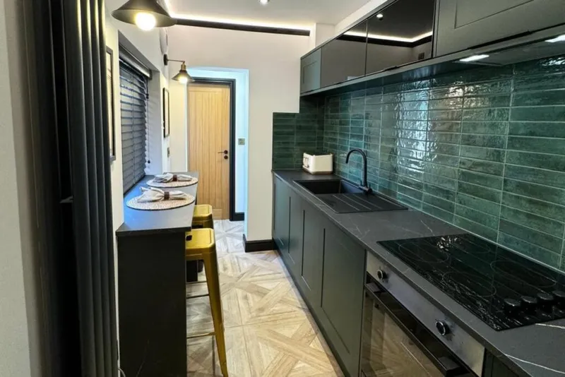 Luxury 1 Bed // Trollope St // AUG 2026 - Image 3