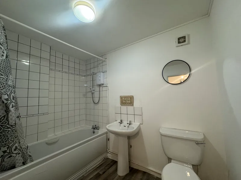 1 Bed Student Flat // Jun 2026 - Image 3