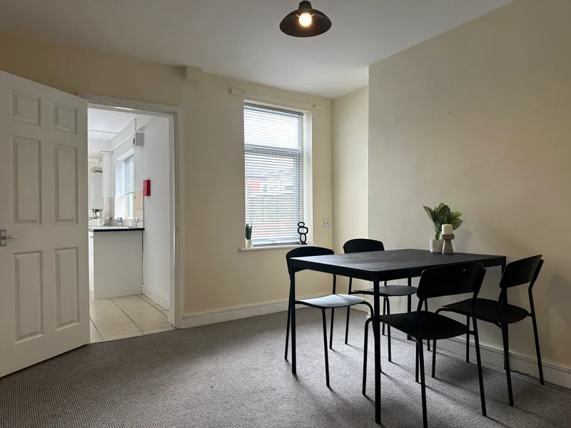 John St // 2 Bed // JULY 2026 - Image 8