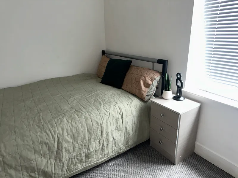 John St // 2 Bed // JULY 2026 - Image 11