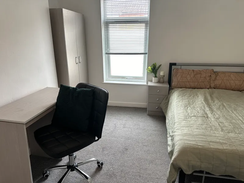 John St // 2 Bed // JULY 2026 - Image 13