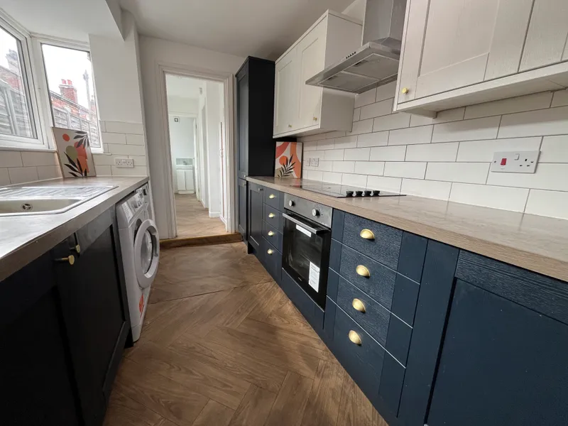 Ripon St // 4 Bed // SEPT 2026 - Thumbnail 1