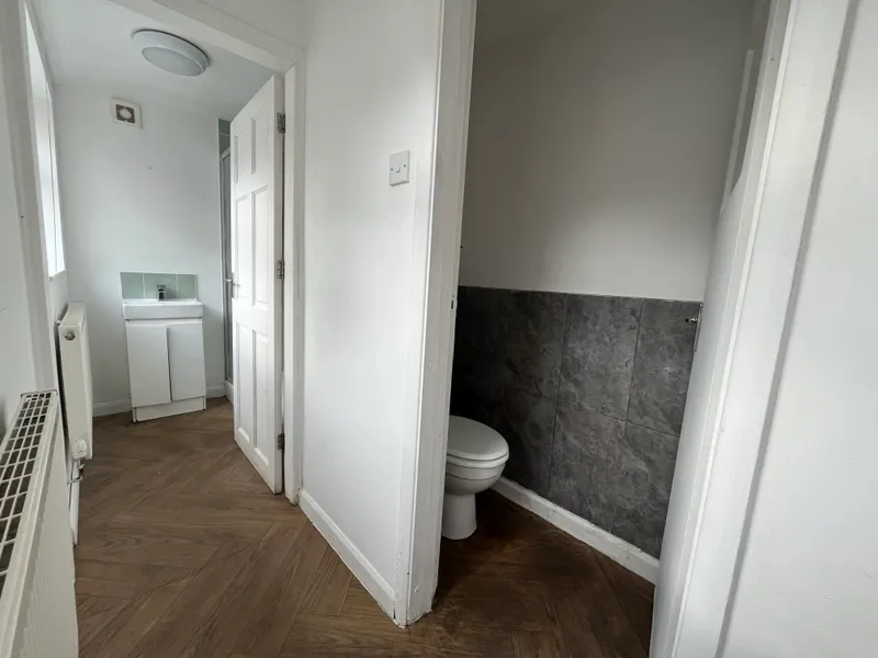 Ripon St // 4 Bed // SEPT 2026 - Image 9