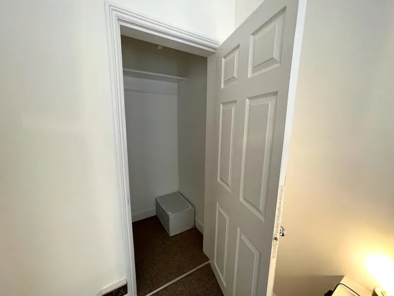 Luxury 2 Bedroom Apartment // 2026/7 - Image 4