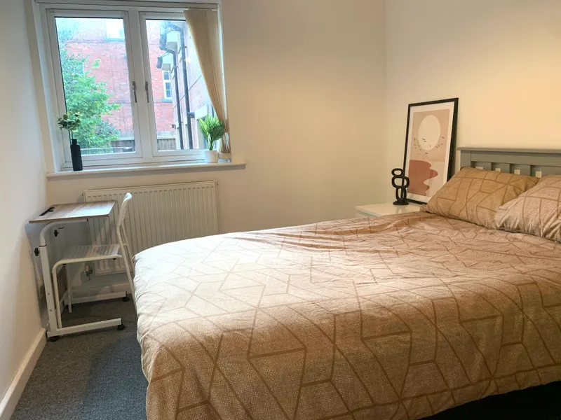 2 BED STUDENT APARTMENT // 2026/7 - Image 3