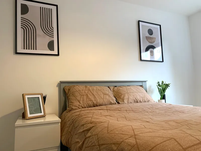 2 BED STUDENT FLAT // 26/27 - Image 5