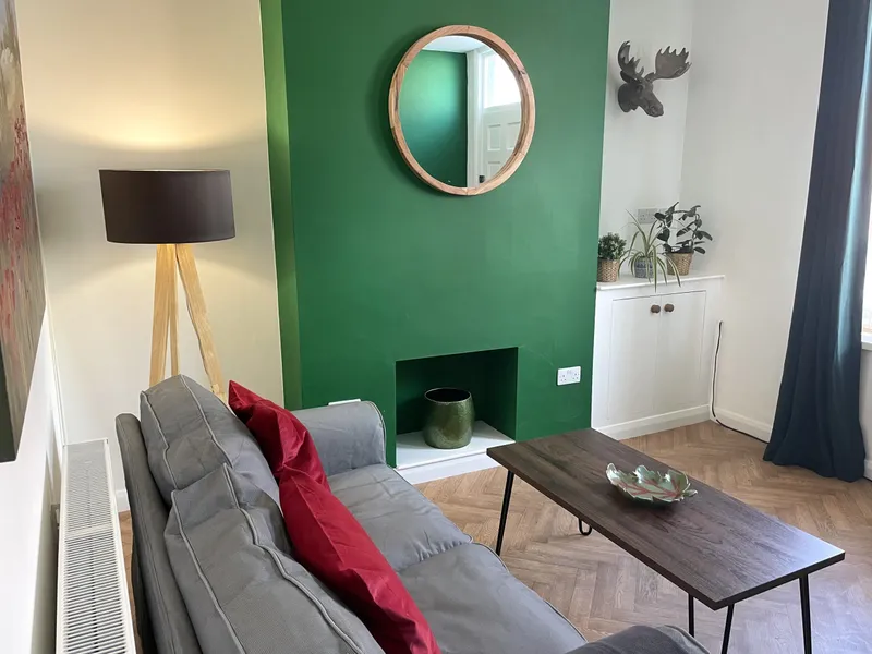 Vibrant 2 Bed House // 2026/7 - Image 3