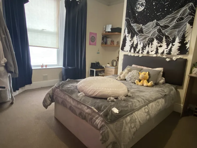 Cosy 2 Bedroom Terraced House // 2026/7 - Image 6