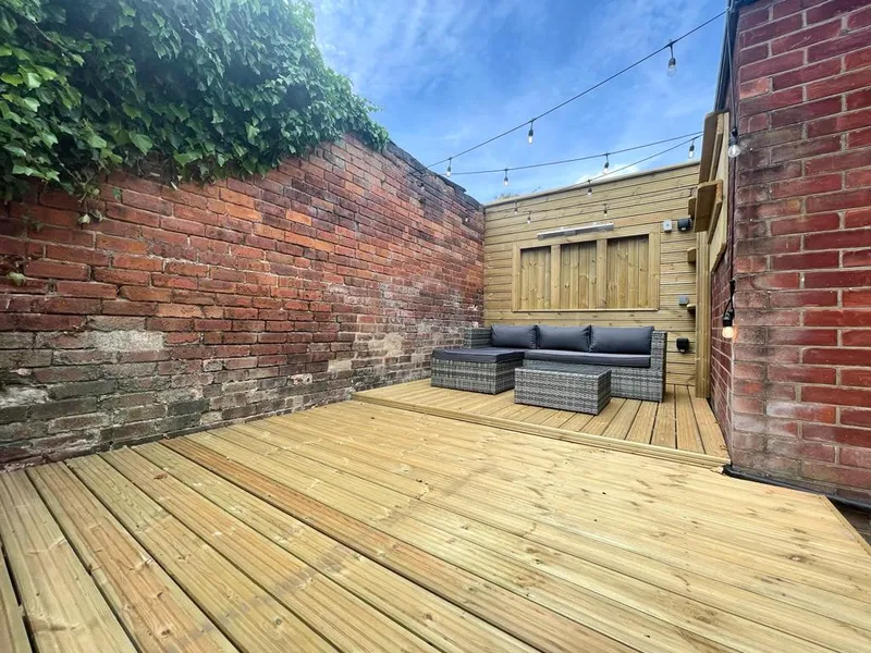 Stylish 2 Bedroom 2 Bath Apartment // 2026/7 - Image 13