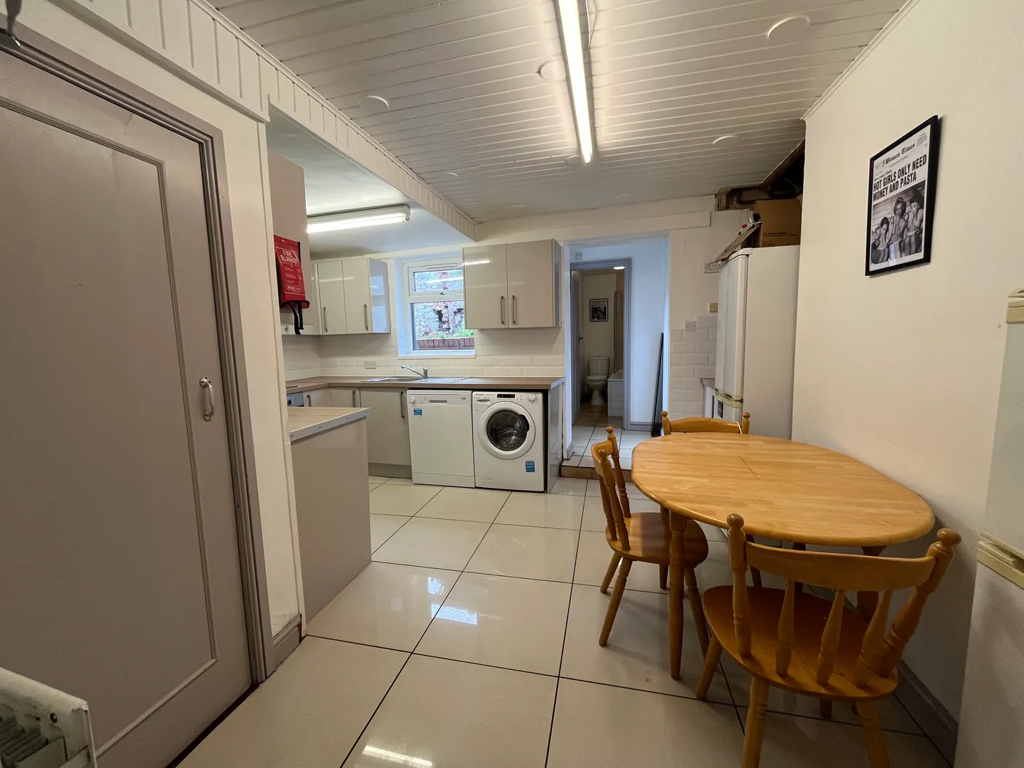 West End // 4 Bedroom // Student House // Aug 2026 - Image 4