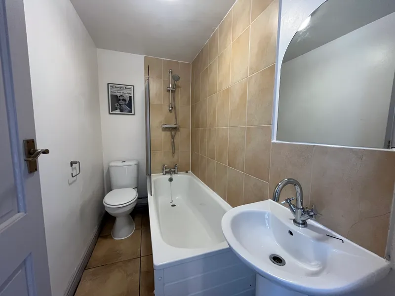 West End // 4 Bedroom // Student House // Aug 2026 - Thumbnail 15
