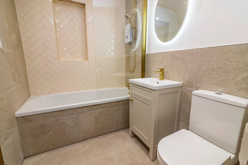 Luxury 2 Bed // All En-suite // SEP 2026 - Thumbnail 11
